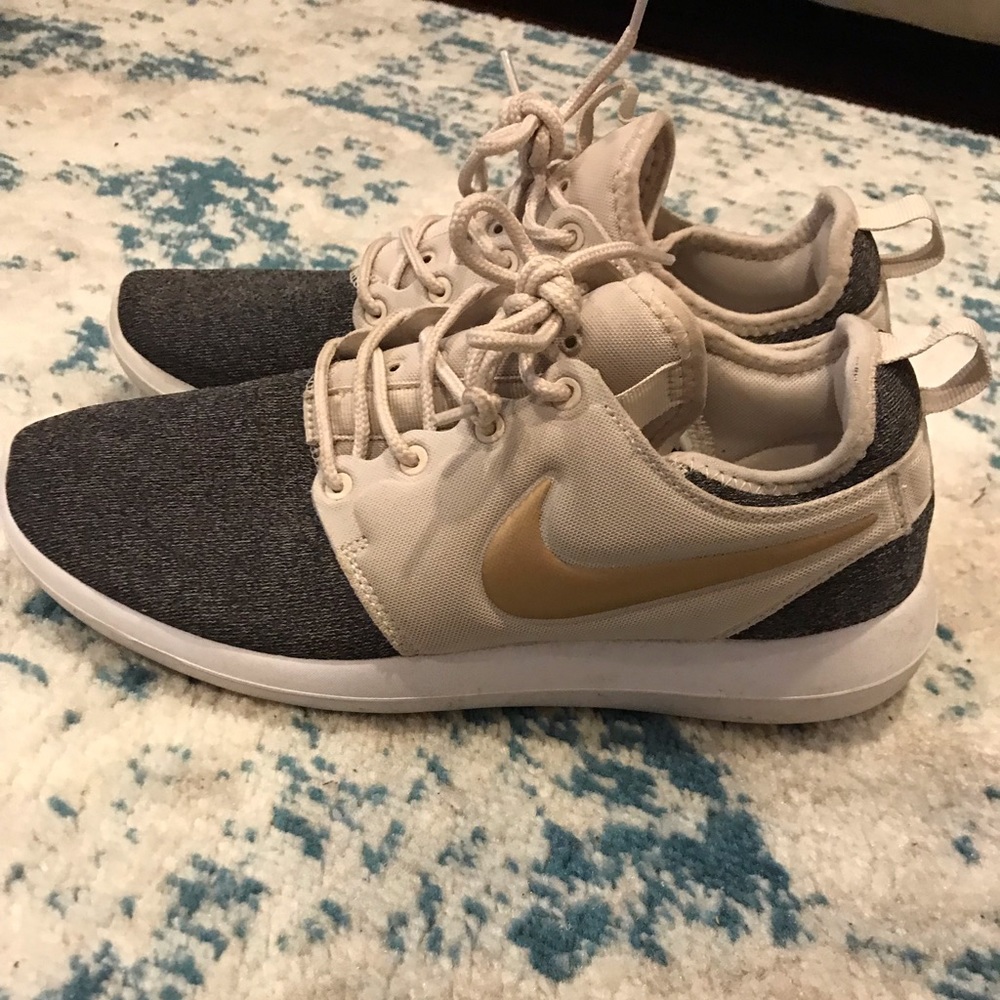 Nike sneakers 8